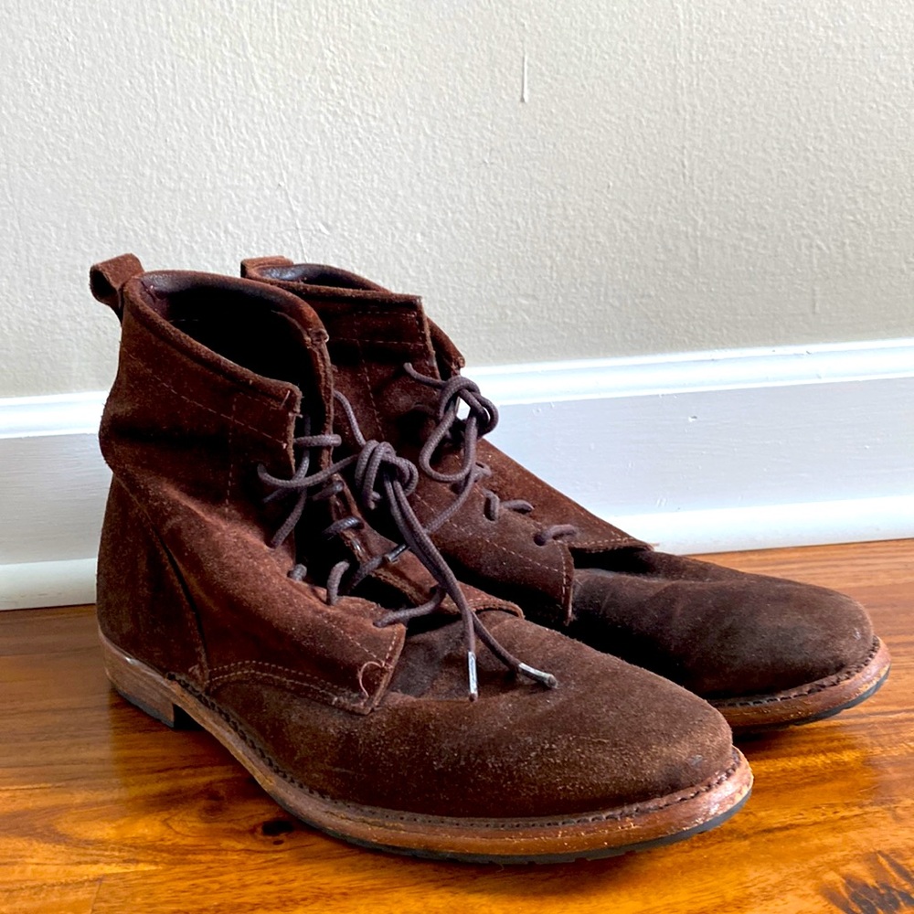 Walk over Vintage suede boots . Men size 9M